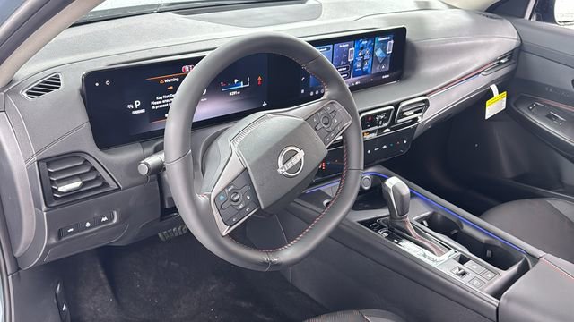 New 2026 Nissan Sentra SR w/ SR Premium Package FWD image 33