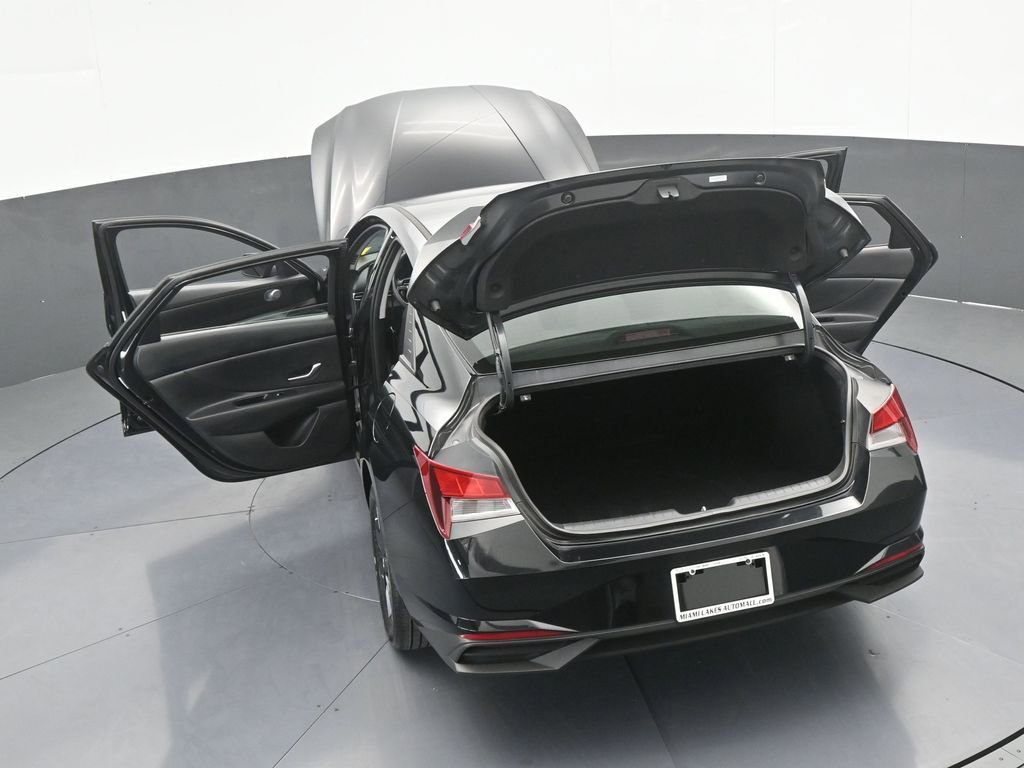 Used 2023 Hyundai Elantra SEL image 60