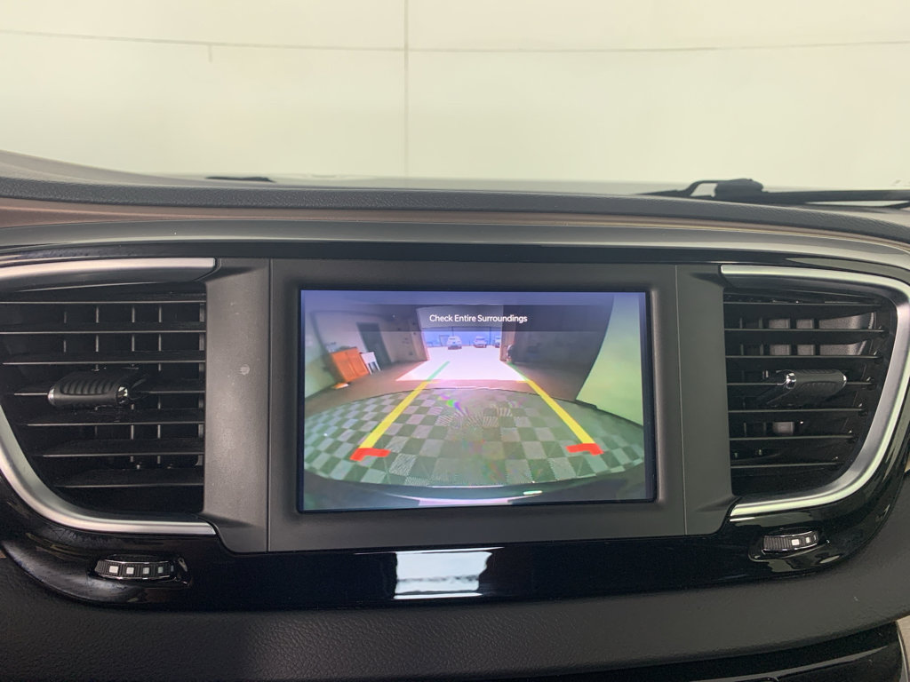 Used 2023 Chrysler Voyager LX FWD image 27