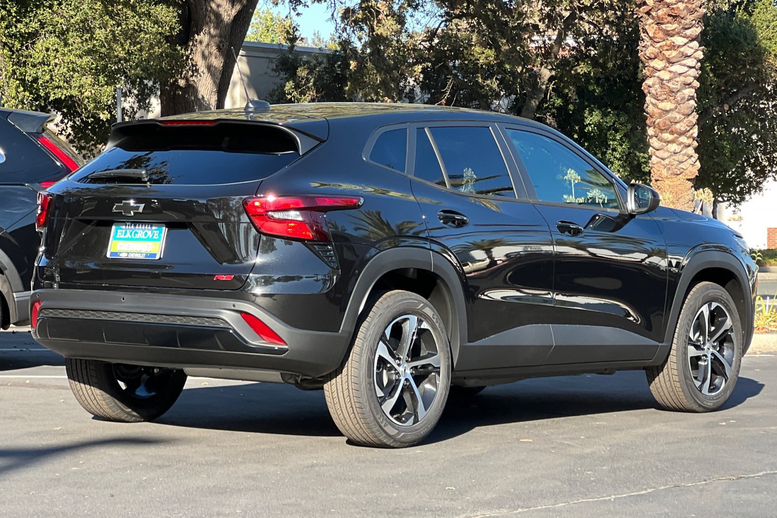 New 2026 Chevrolet Trax RS w/ Driver Confidence Package FWD image 3