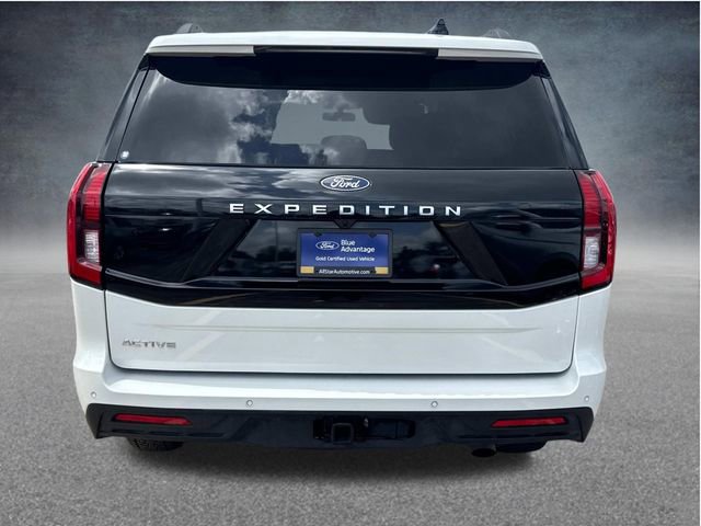 Used 2025 Ford Expedition Active RWD image 8