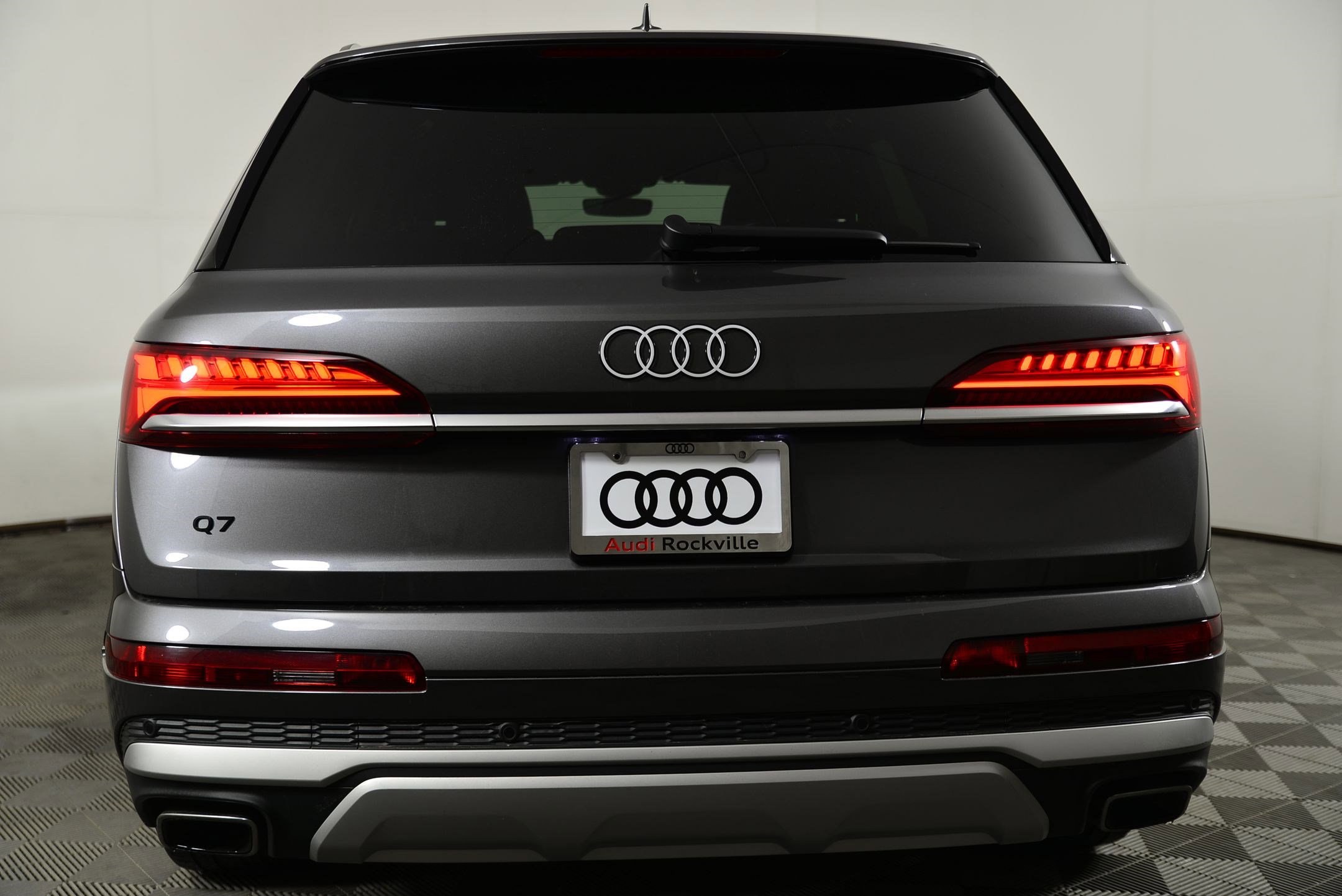 Used 2025 Audi Q7 2.0T Premium w/ Convenience Package image 10