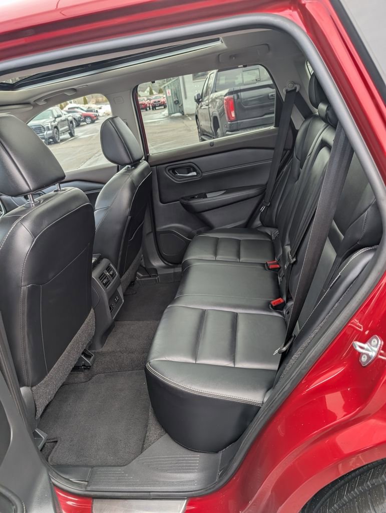 Used 2023 Nissan Rogue SL w/ SL Premium Package AWD/4WD image 15