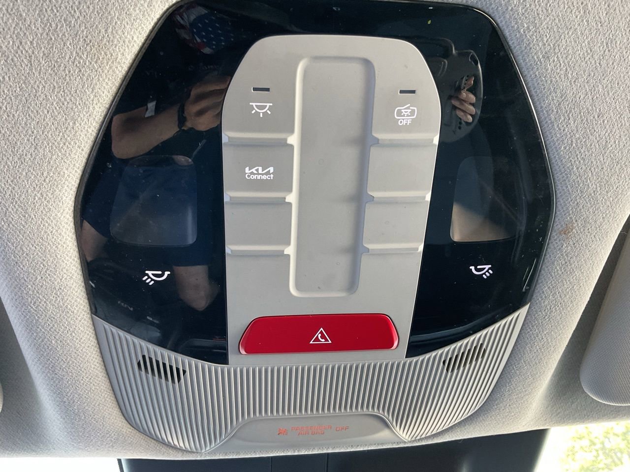 Used 2025 Kia K4 LXS image 25