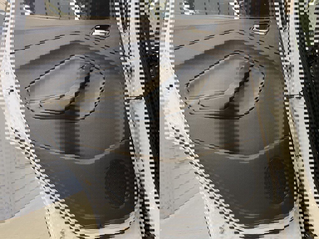 Used 2019 Ford Escape SE image 28