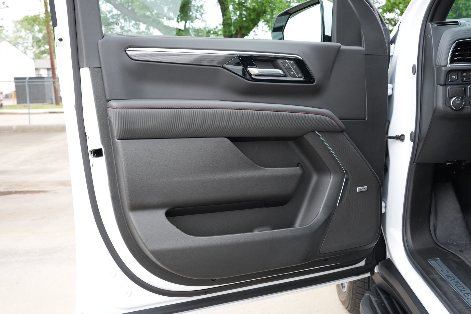 Used 2026 Chevrolet Tahoe RST w/ Comfort Package RWD image 19
