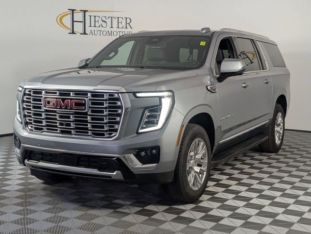 Used 2025 GMC Yukon XL Denali AWD/4WD image 4