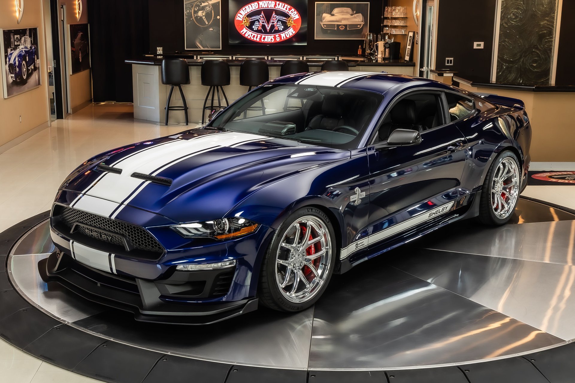 Used 2019 Ford Mustang GT Premium w/ GT Performance Package RWD image 4