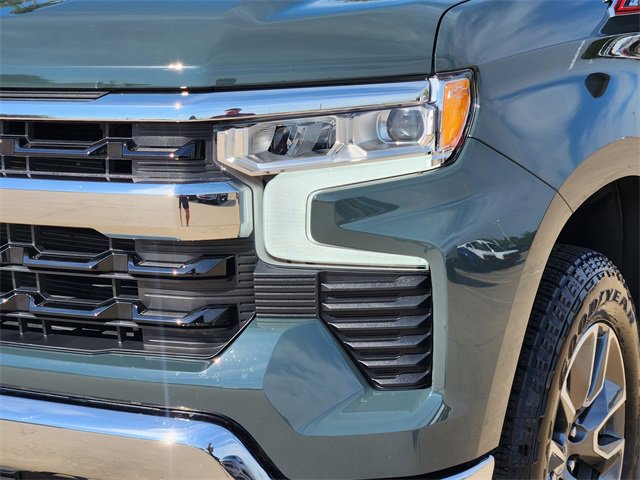 Used 2025 Chevrolet Silverado 1500 LT w/ Z71 Off-Road Package AWD/4WD image 15