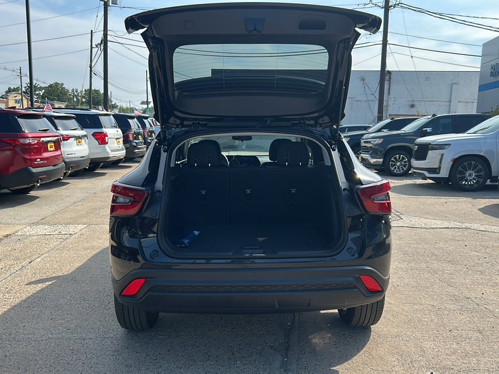 New 2026 Chevrolet Trax LS w/ LS Convenience Package FWD image 11