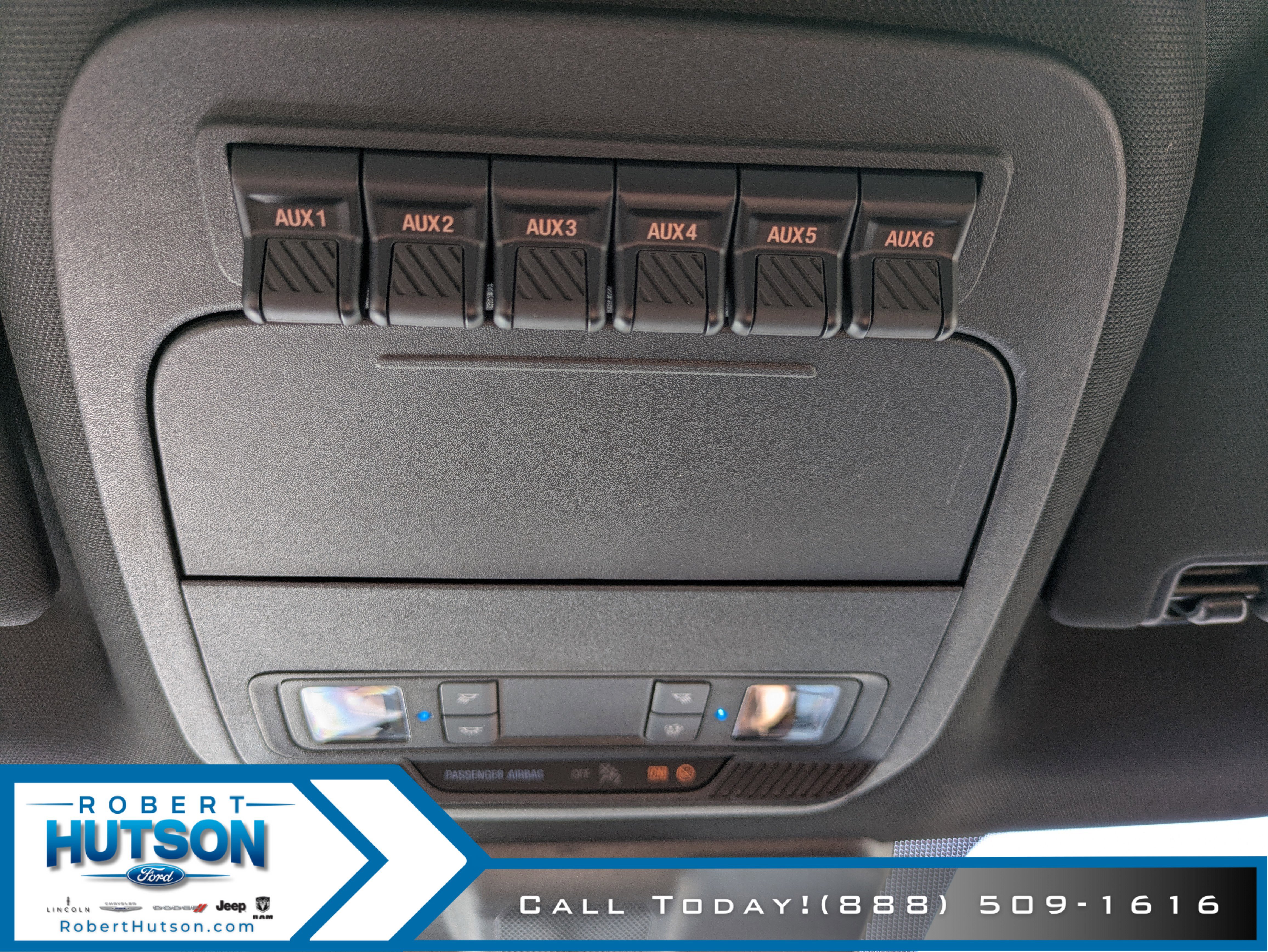 New 2025 Ford F350 XLT w/ FX4 Off-Road Package image 25