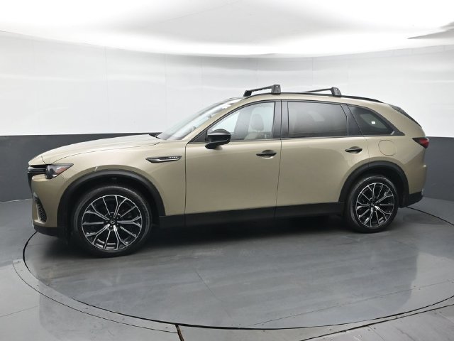 Certified 2025 MAZDA CX-70 Plug-In Hybrid w/ Premium Pkg AWD/4WD image 2