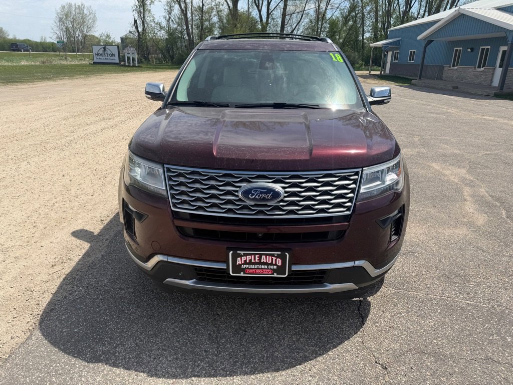 Used 2018 Ford Explorer Platinum AWD/4WD image 3