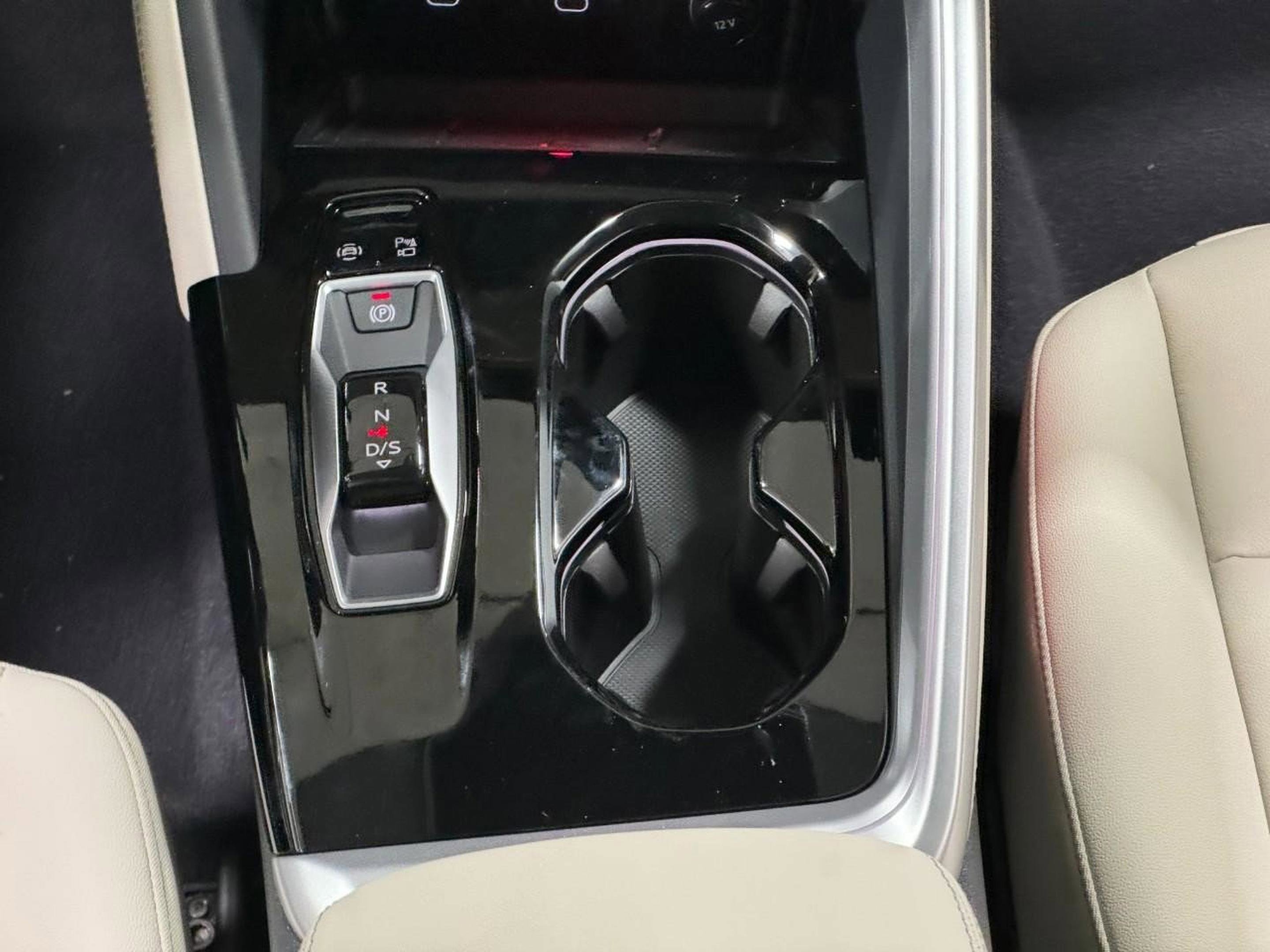 New 2025 Audi Q5 Premium image 16