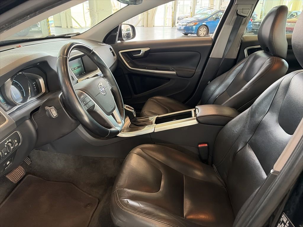 Used 2015 Volvo S60 T5 Premier w/ Convenience Package image 10