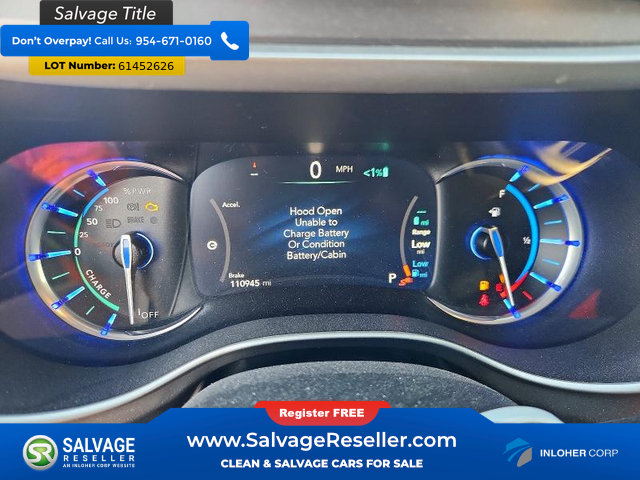 Used 2021 Chrysler Pacifica Touring FWD image 12