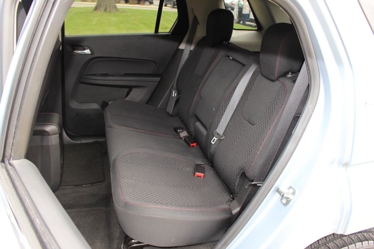 Used 2015 GMC Terrain SLE image 29