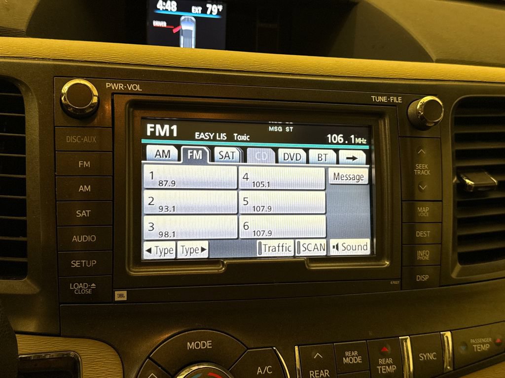 Used 2013 Toyota Sienna Limited w/ Premium Pkg FWD image 29
