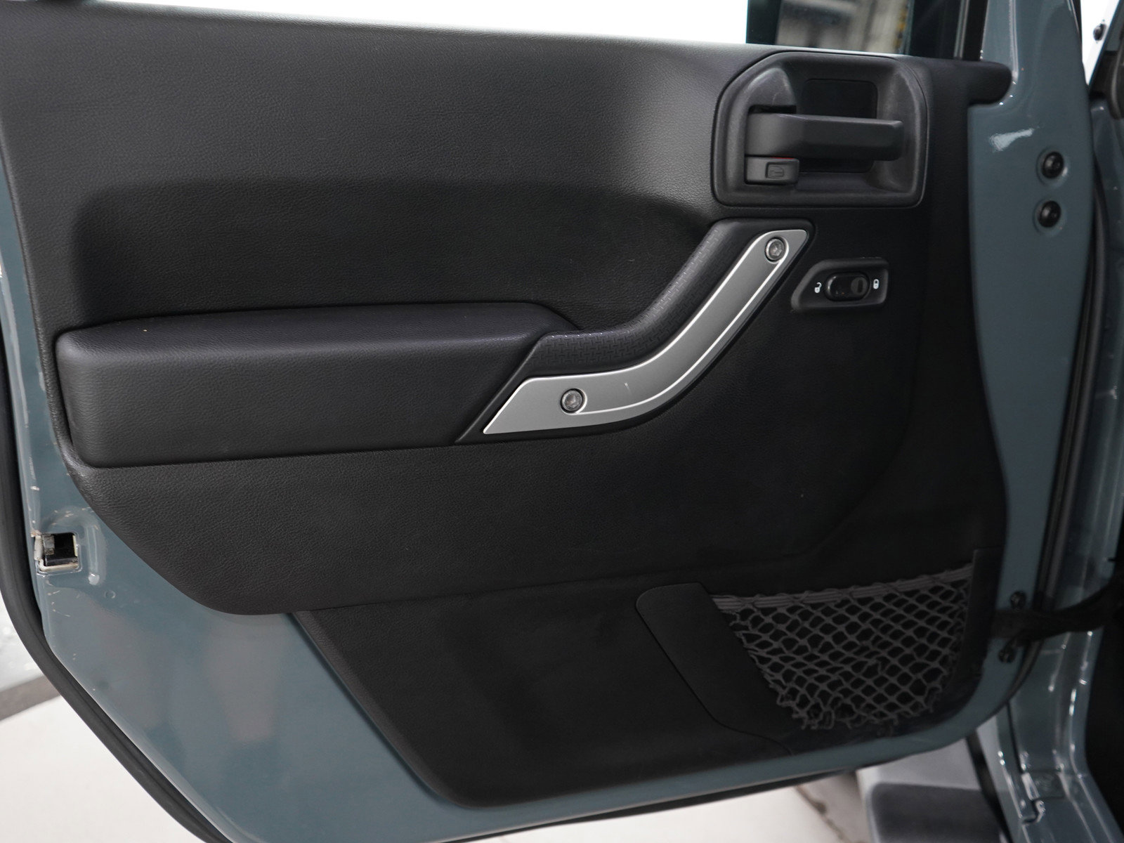 Used 2014 Jeep Wrangler Unlimited Sahara w/ Connectivity Group image 21