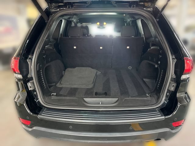 Used 2019 Jeep Grand Cherokee Laredo AWD/4WD image 20