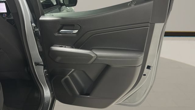 Used 2023 Chevrolet Colorado LT AWD/4WD image 30