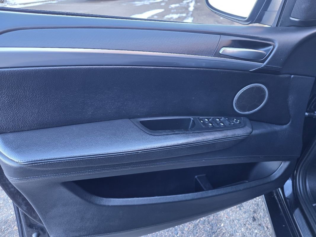 Used 2014 BMW X6 M image 23