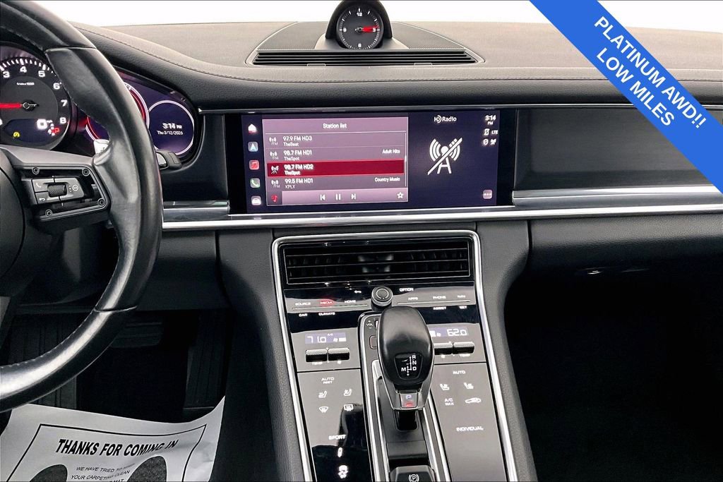 Used 2022 Porsche Panamera Platinum Edition image 9
