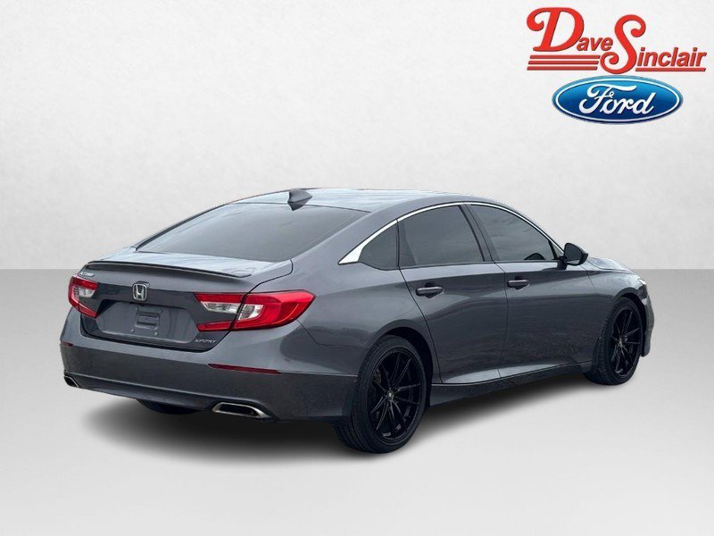 Used 2018 Honda Accord Sport image 7