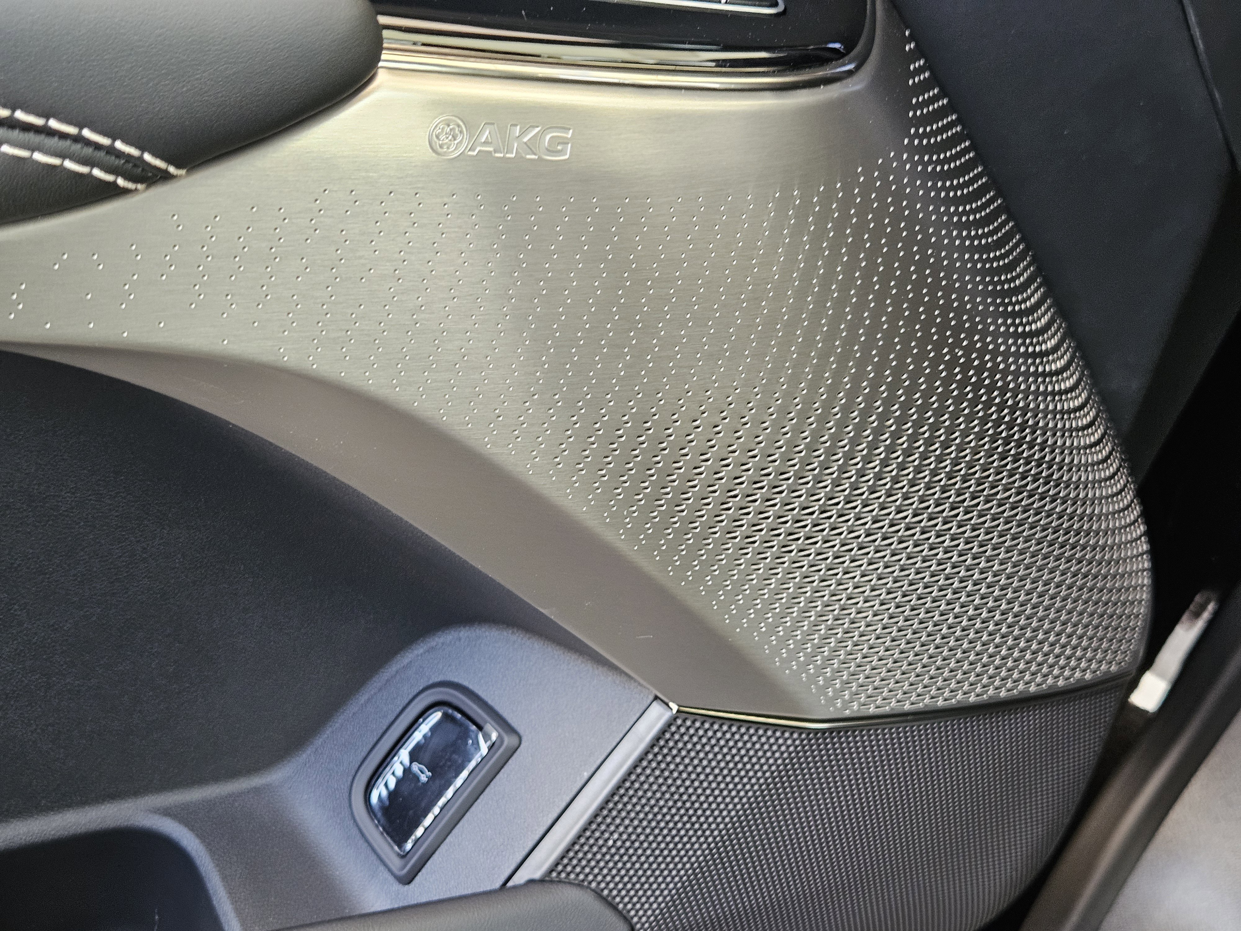 New 2026 Cadillac Lyriq V w/ Exterior Carbon Fiber Package image 22