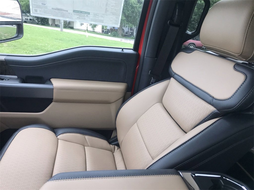 New 2025 Ford F250 Lariat w/ Lariat Ultimate Package image 24