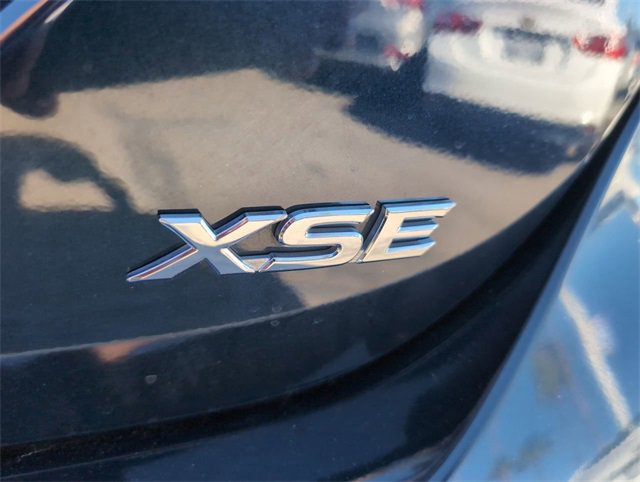 Used 2018 Toyota Camry XSE image 30