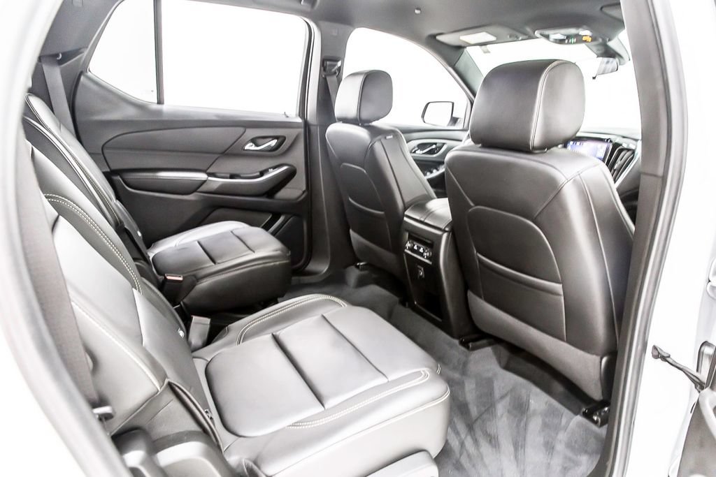 Used 2023 Chevrolet Traverse LT w/ LPO, Floor Liner Package AWD/4WD image 33