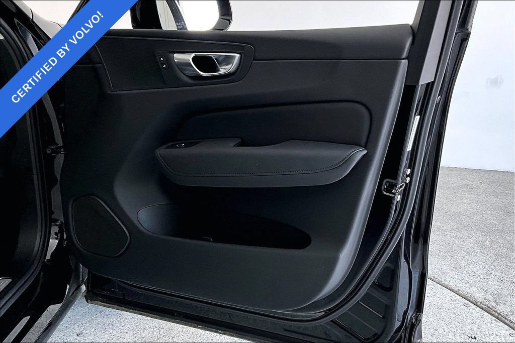 Certified 2026 Volvo XC60 B5 Plus AWD/4WD image 23
