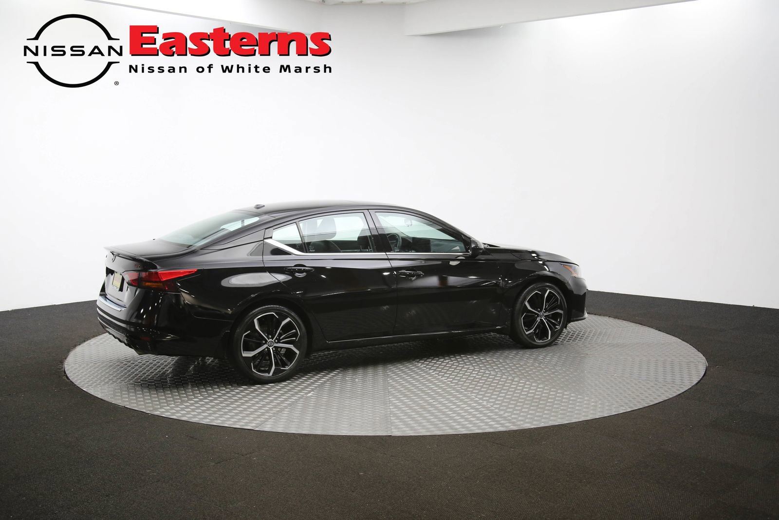 Used 2023 Nissan Altima 2.5 SR w/ SR Premium Package image 62