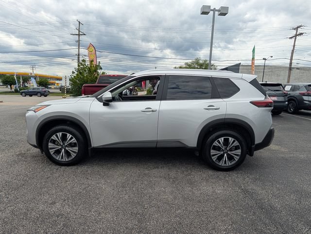 Used 2023 Nissan Rogue SV w/ SV Premium B Package FWD image 6