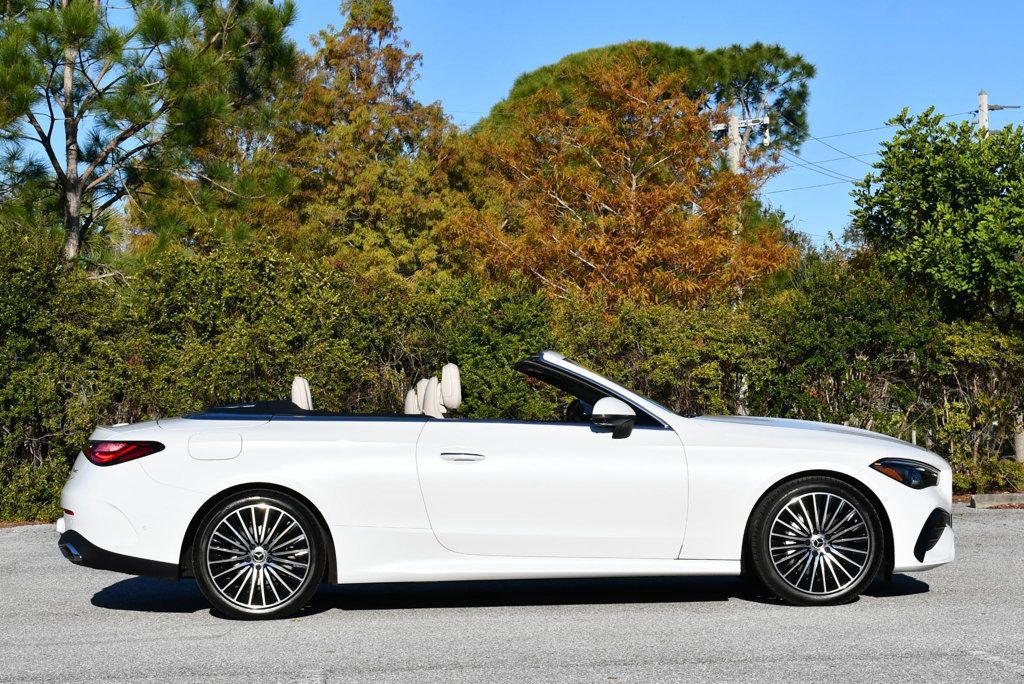 Used 2025 Mercedes-Benz CLE 300 4MATIC Cabriolet image 42