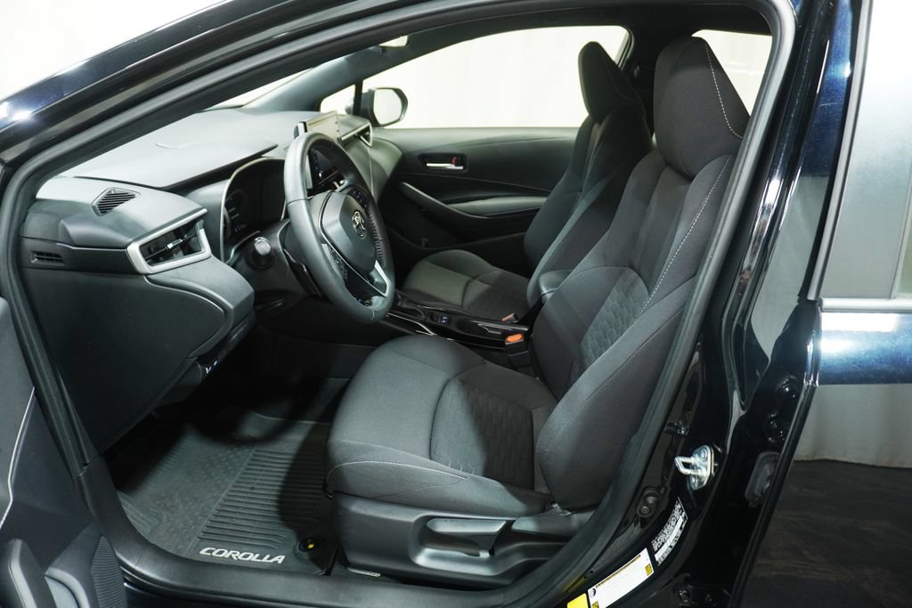 Used 2022 Toyota Corolla SE w/ Carpet Mat Package (TMS) FWD image 10