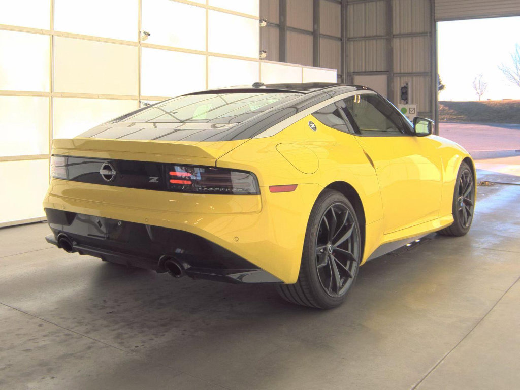 Used 2024 Nissan Z Performance w/ Floor Mat Package image 5