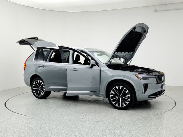 New 2026 Volvo XC90 B6 Plus w/ Protection Package Premier image 10