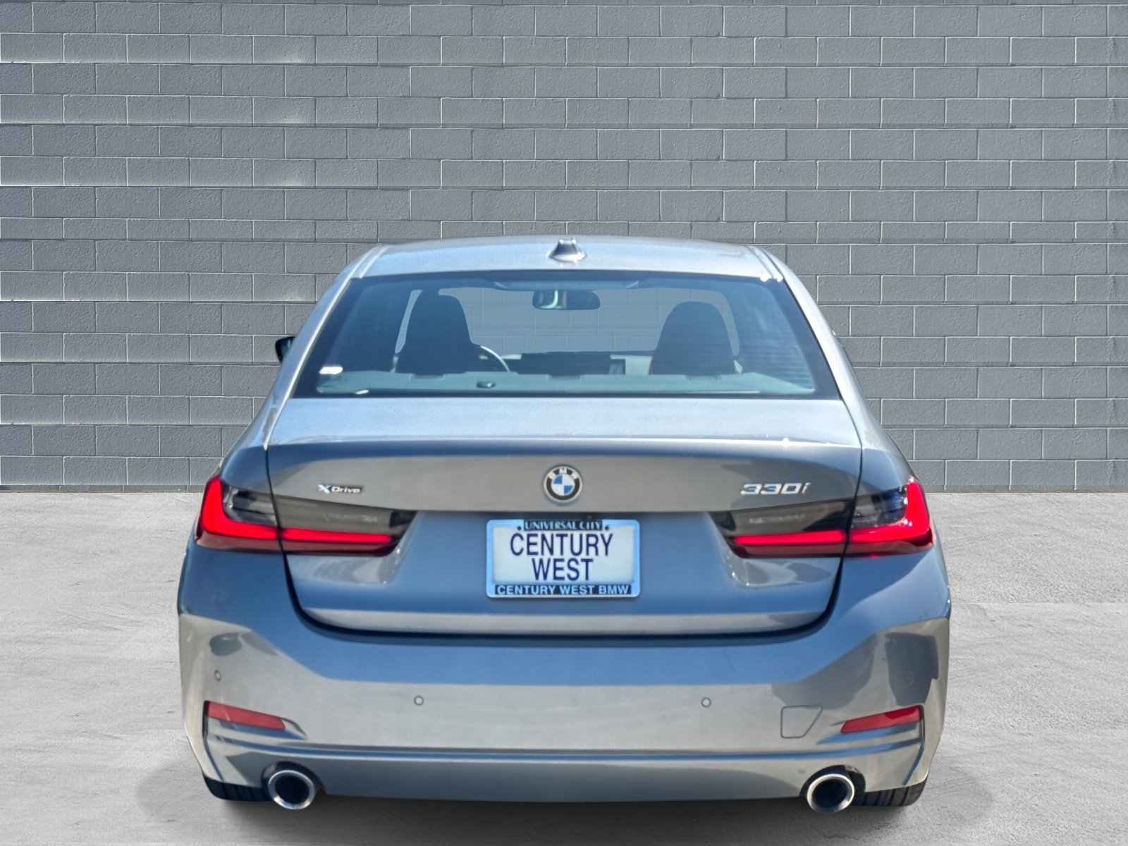 Used 2024 BMW 330i xDrive 330i xDrive Sedan AWD w/ Premium Package image 4