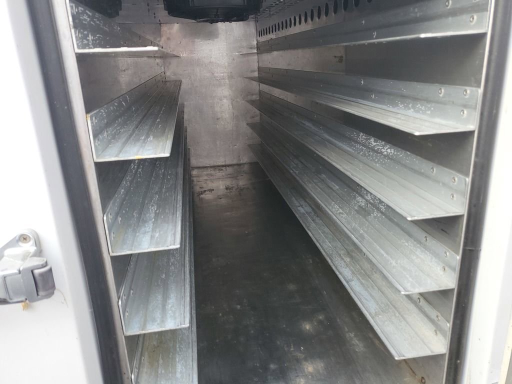 Used 2003 Chevrolet S10 Pickup 2WD Regular Cab image 3