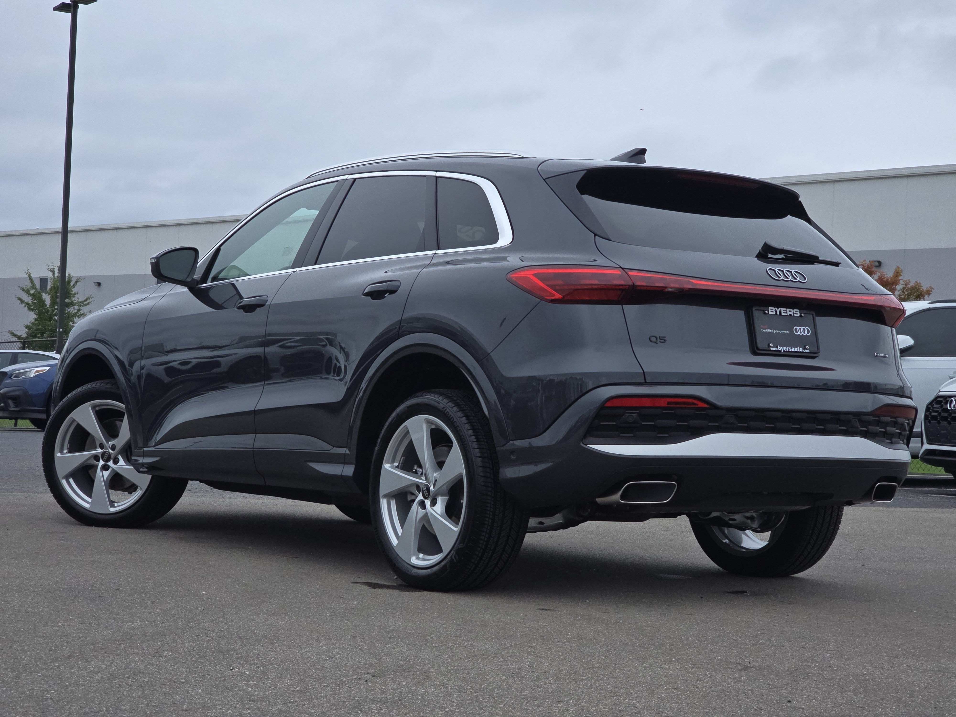 Certified 2025 Audi Q5 Premium Plus w/ Premium Plus AWD/4WD image 5