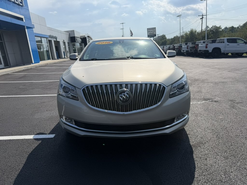 Used 2016 Buick LaCrosse FWD image 9