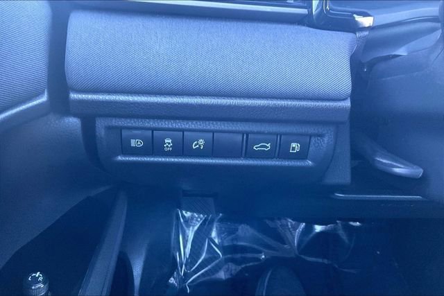 Used 2025 Toyota Camry LE FWD image 33
