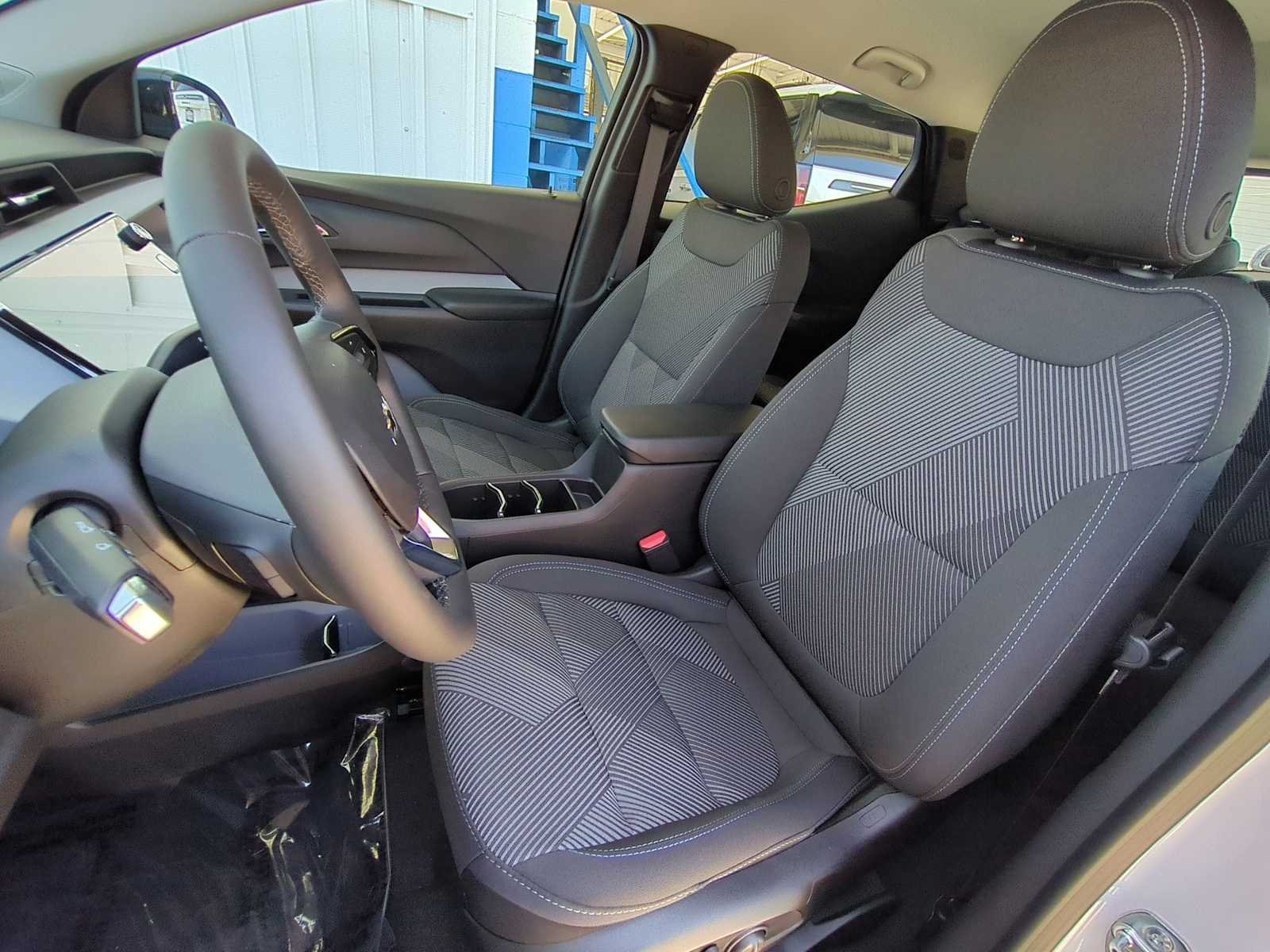 New 2027 Chevrolet Bolt LT w/ Comfort Package FWD image 23