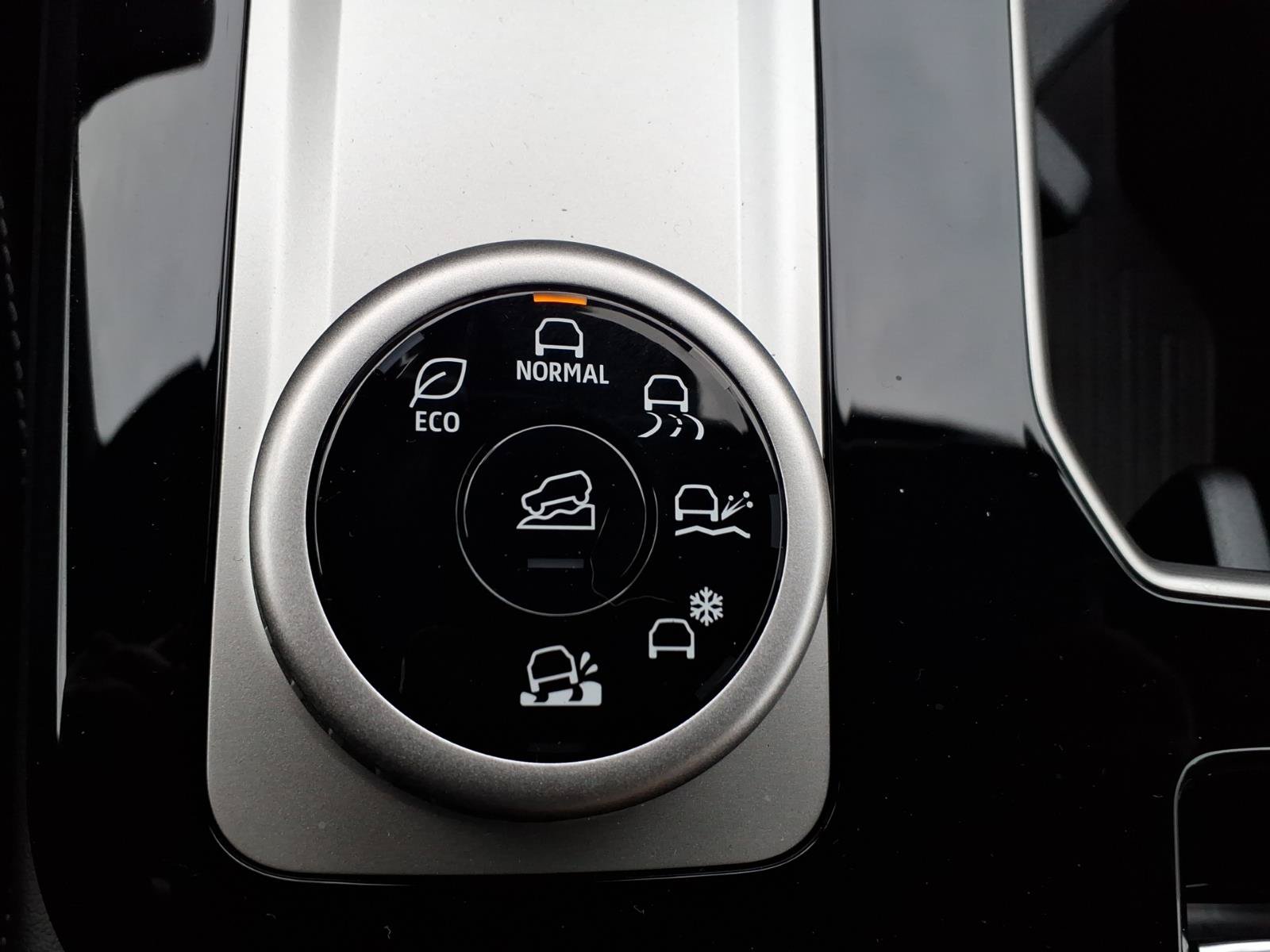New 2026 Mitsubishi Outlander AWD image 19