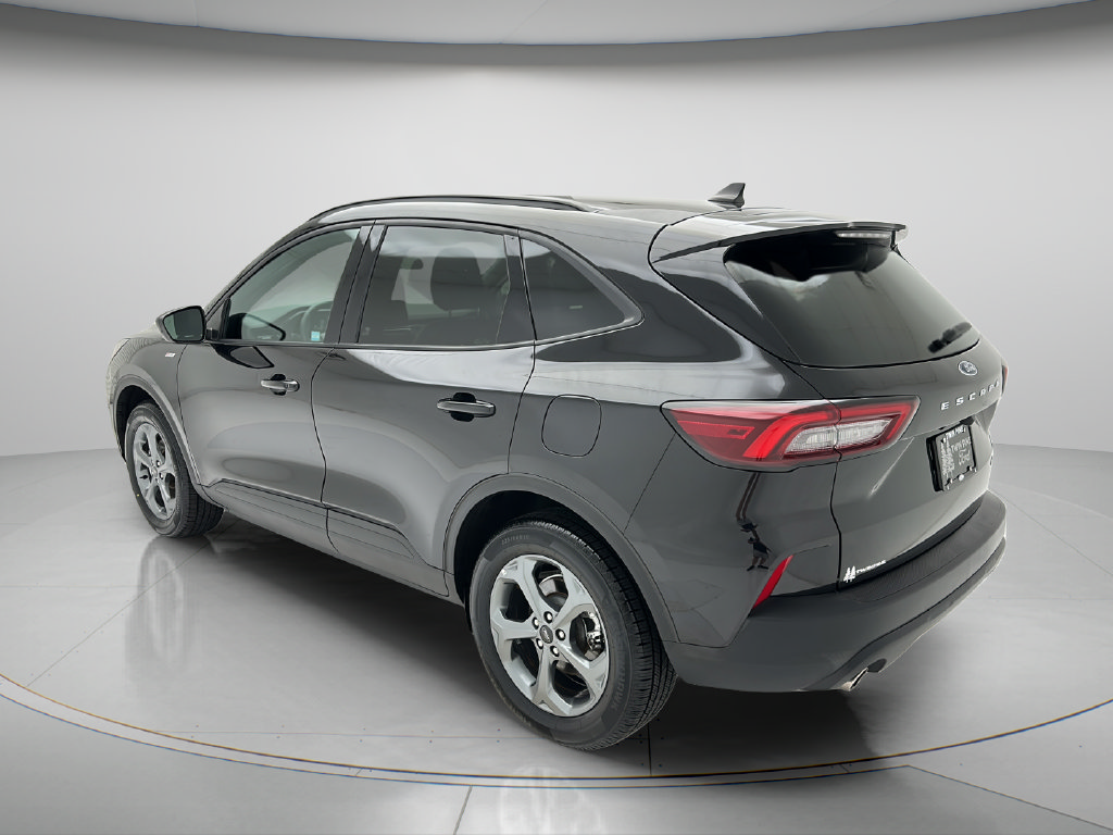 Used 2025 Ford Escape ST-Line AWD/4WD image 4