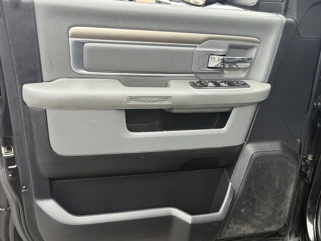 Used 2016 RAM 2500 Lone Star w/ Black Appearance Group image 27