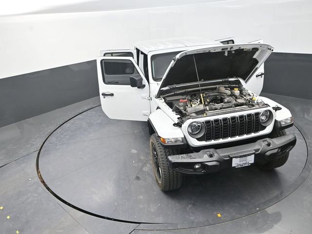 Used 2025 Jeep Gladiator Sport image 27