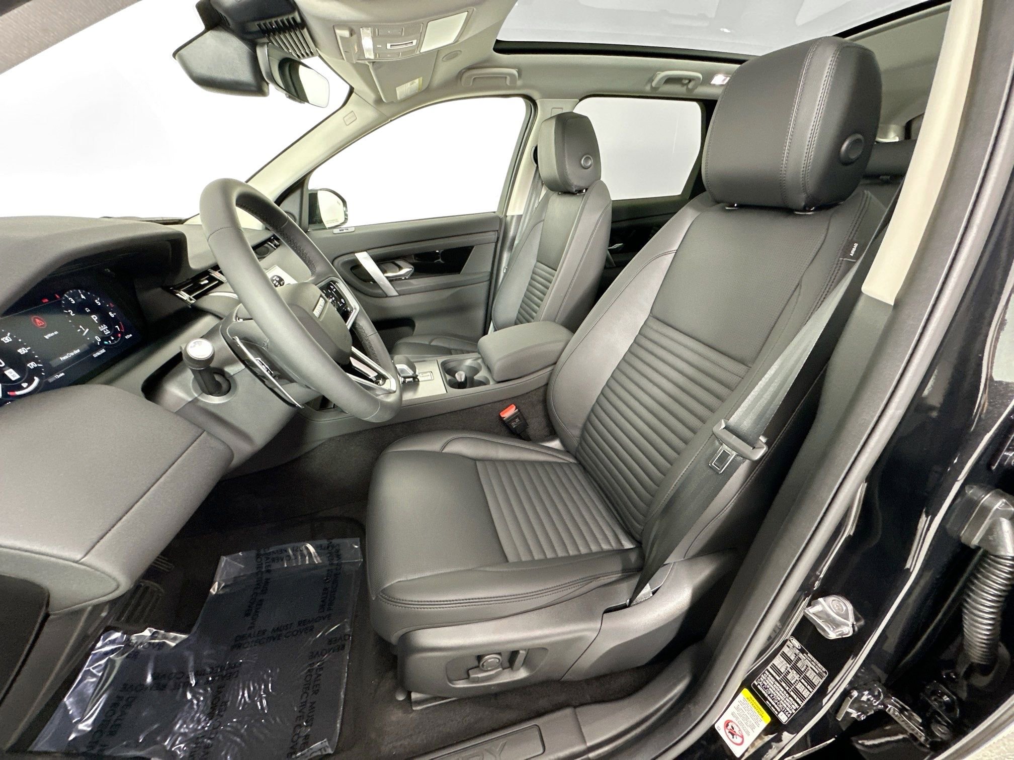 Certified 2025 Land Rover Discovery Sport S AWD/4WD image 19